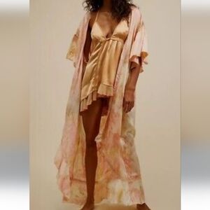 NWOT Free People Moonbeams Washed Robe Pink Medium